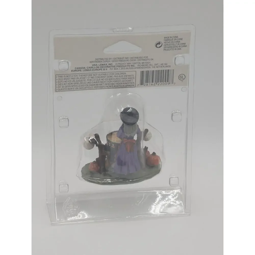 Lemax Spooky Town Cauldron Corn Witch Figure 22009 Halloween Village 2012 vtg